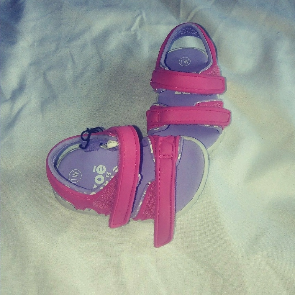 Little girls pink sandal